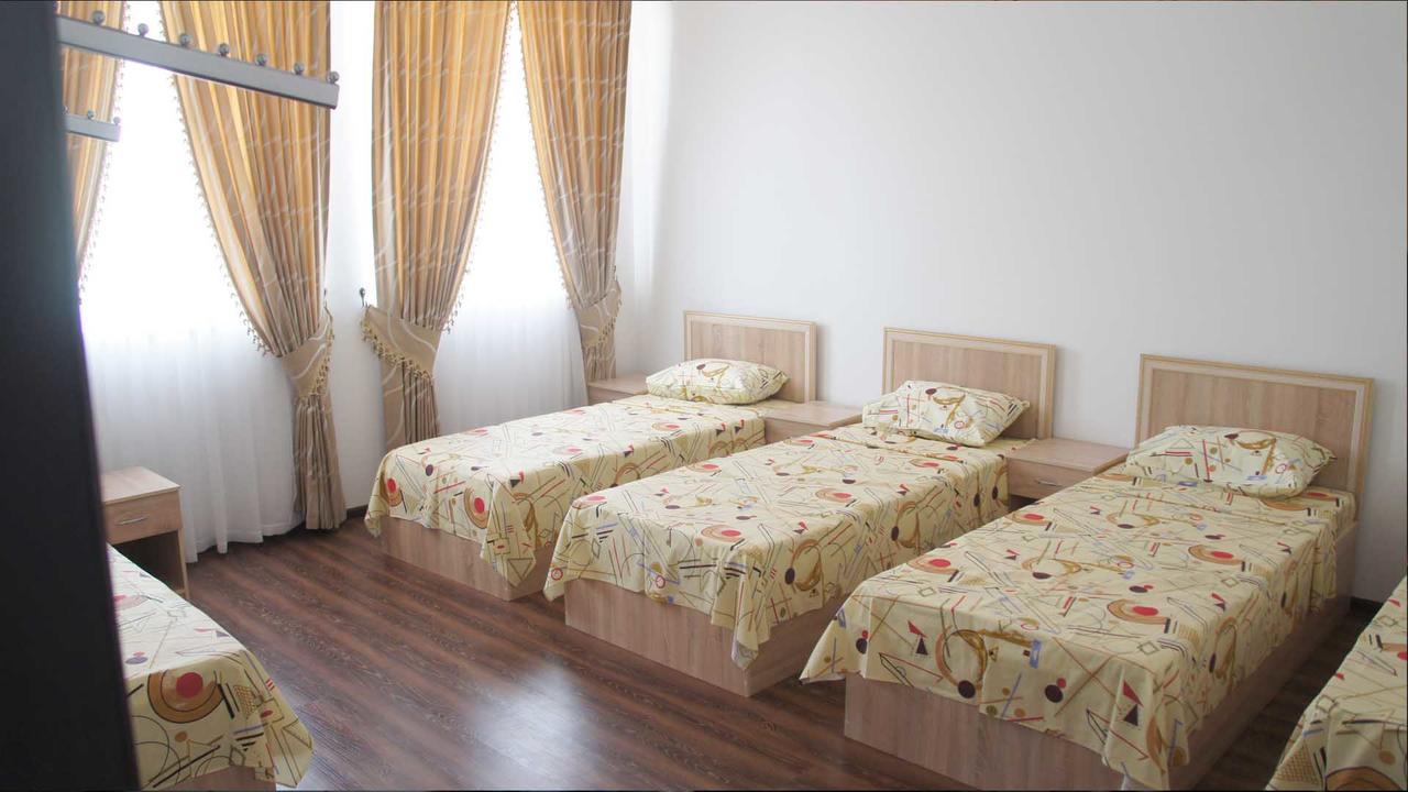 בוקורו Daryo Hostel מראה חיצוני תמונה