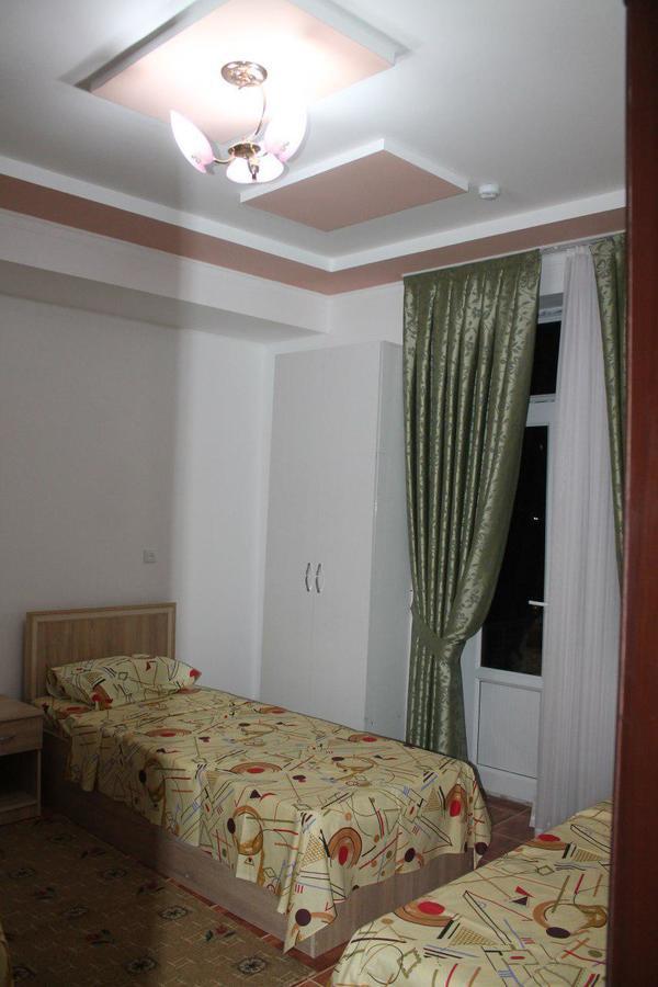 בוקורו Daryo Hostel מראה חיצוני תמונה