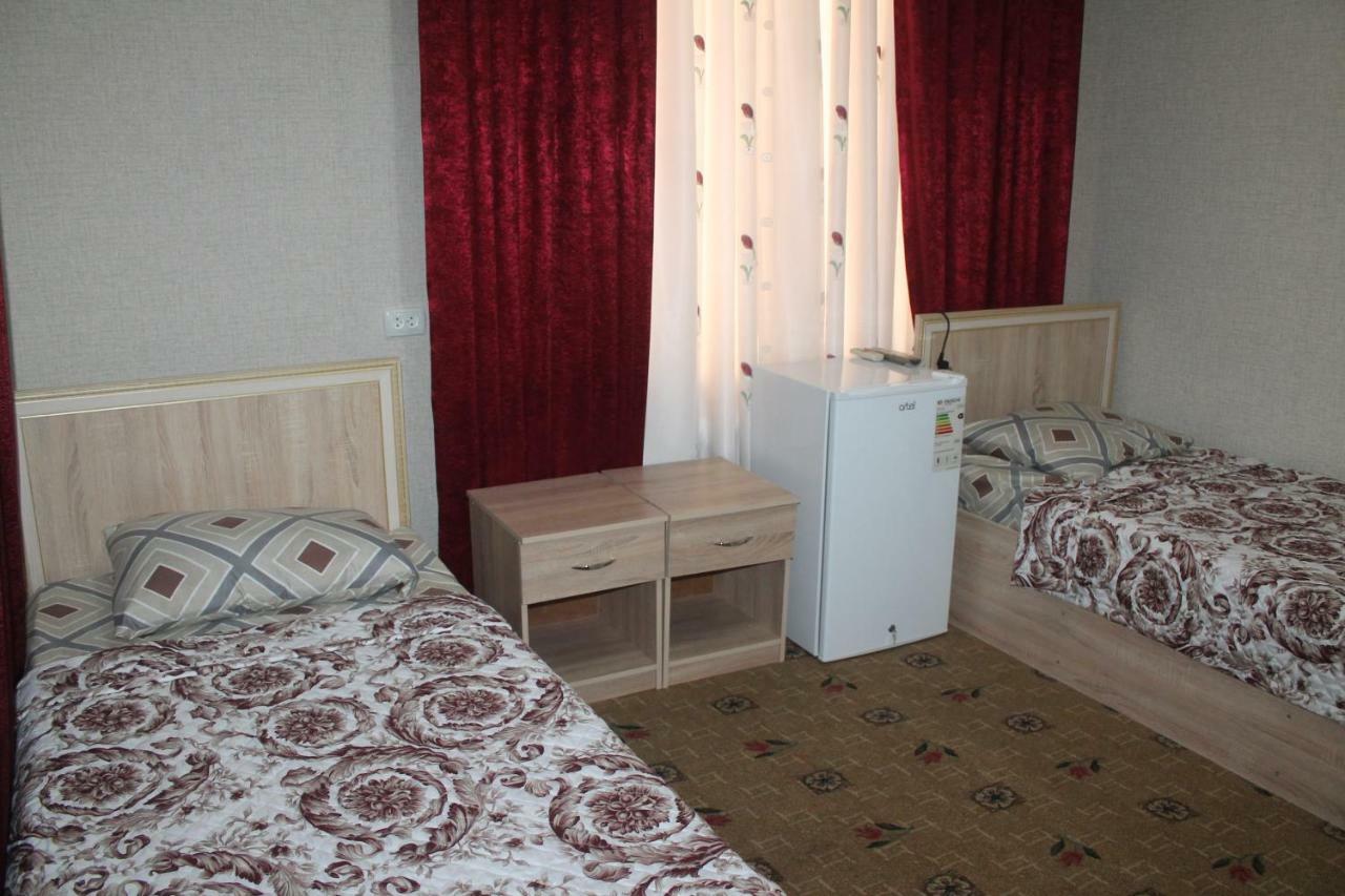 בוקורו Daryo Hostel מראה חיצוני תמונה
