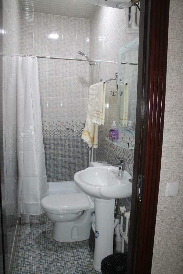 בוקורו Daryo Hostel מראה חיצוני תמונה